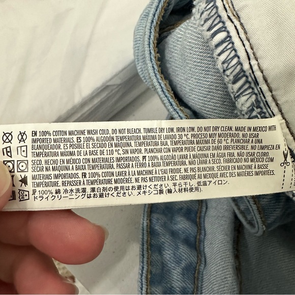 Forever 21 Premium Jean Shorts Size 34 Blue Denim Light Wash Frayed High Rise - Picture 7 of 7